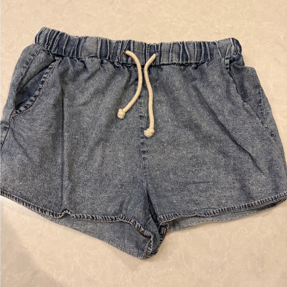 Le Lis Soft Denim Drawstring Shorts
